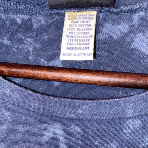 Golds Gym Tee - Picture 3 of 4